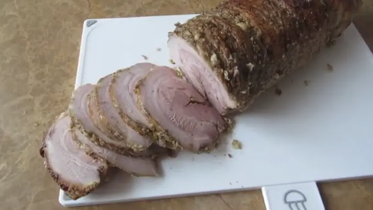 Вкуснейшая грудинка в духовке - вместо колбасы: шаг 8