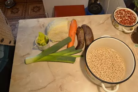 Постный борщ с фасолью: шаг 1