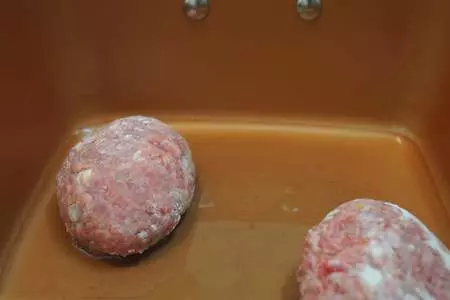 Котлеты из домашнего фарша: шаг 5