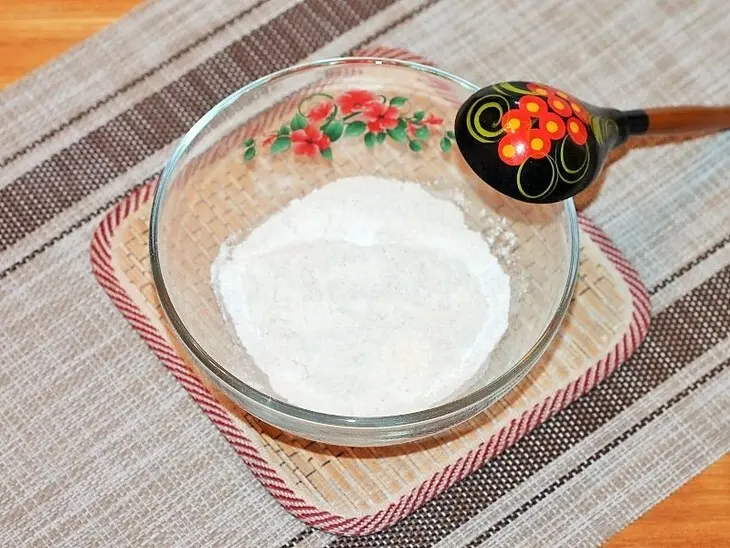 Медовое печенье с орехом и корицей: шаг 2