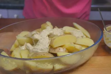 Запеченный картофель с корочкой под соусом!: шаг 5