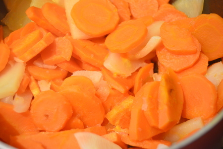 Морковь и репка, тушеные с домашним сыром: шаг 4