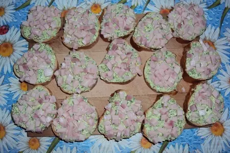 Бутерброды "поцелуйчики": шаг 1