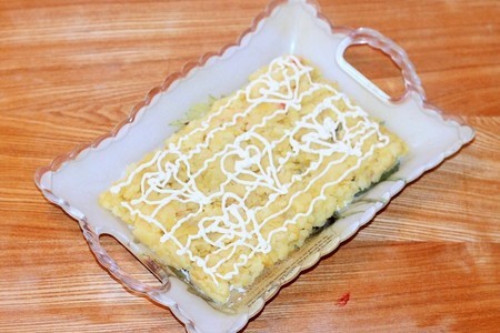 Закусочный торт "букет алых роз" : шаг 10