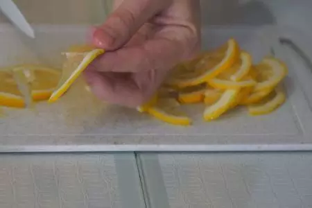 Закусочные бутерброды со шпротами: шаг 5