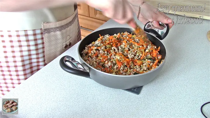 Заливной пирог с картофелем и мясом: шаг 3