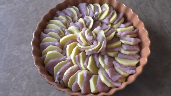Картошка с мясом в духовке: шаг 5