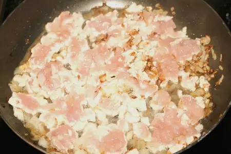 Лазанья из слоеного теста с курицей и грибами: шаг 2