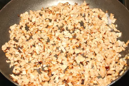 Лазанья из слоеного теста с курицей и грибами: шаг 6