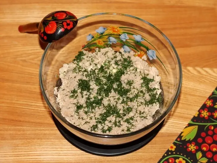 Блины с мясным припеком и икорным соусом #масленица: шаг 4