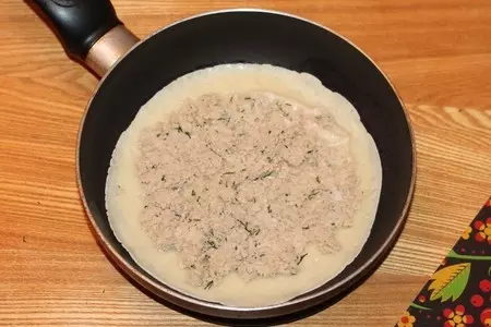 Блины с мясным припеком и икорным соусом #масленица: шаг 9