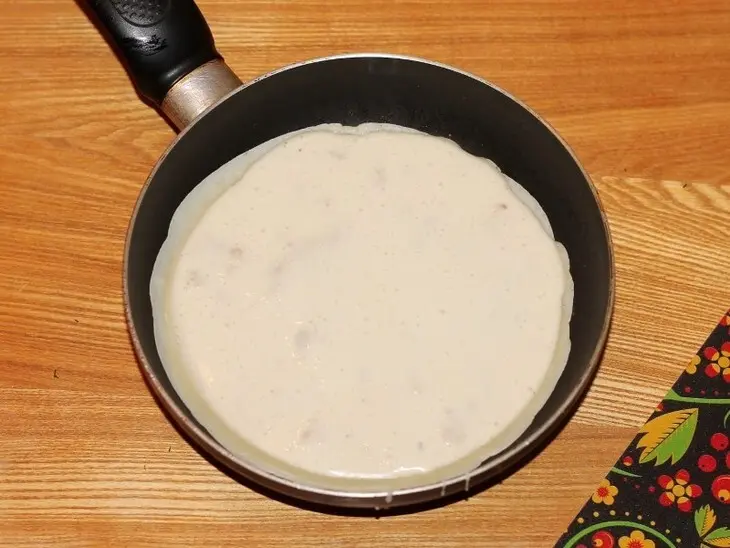 Блины с мясным припеком и икорным соусом #масленица: шаг 10