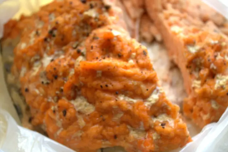 Запеканка с лососем, брокколи и цветной капустой: шаг 5