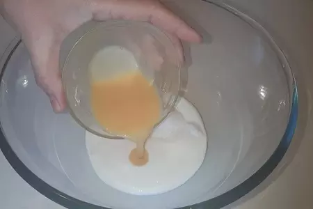 Оладьи с яблоками: шаг 2