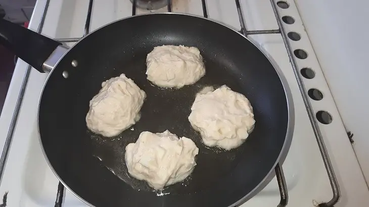 Оладьи с яблоками: шаг 4
