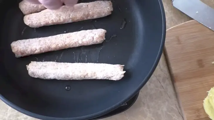 Картофельная запеканка с колбасками: шаг 2