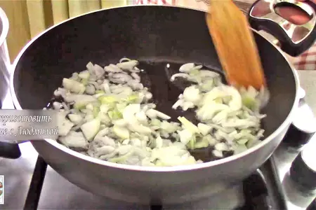 Кальмары с грибами: шаг 5
