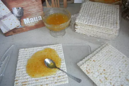 Вафельный десерт из мацы: шаг 2