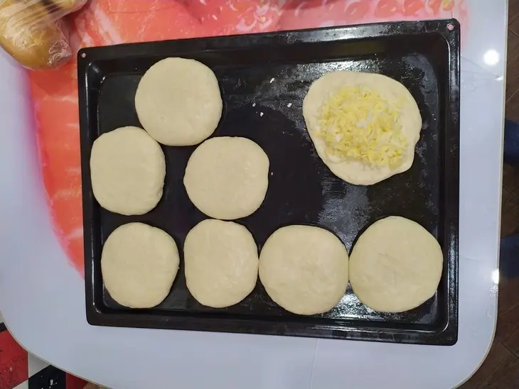 Лепешки с сыром: шаг 3