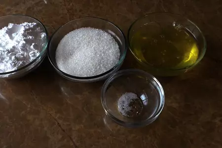 Меренга со взбитыми сливками: шаг 1