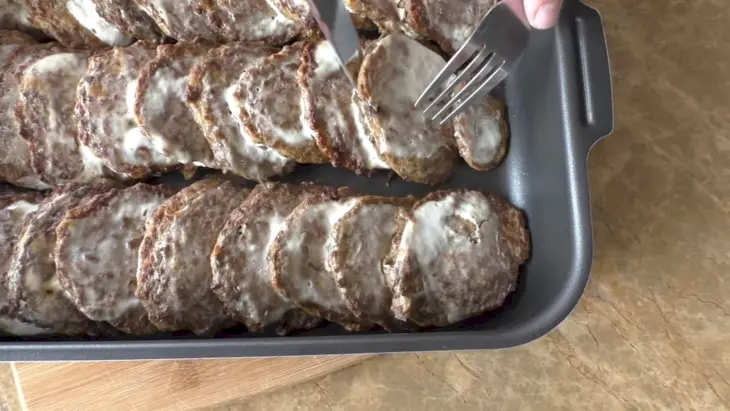 Печеночные котлетки в духовке: шаг 7