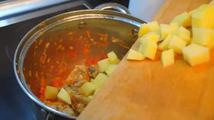 Сырный суп с курицей и болгарским перцем: шаг 8