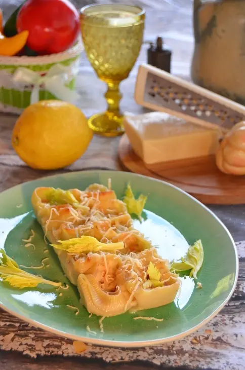 Ракушки, фаршированные жульеном из кальмаров.: шаг 9