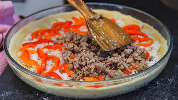Праздничный мясной пирог: шаг 7