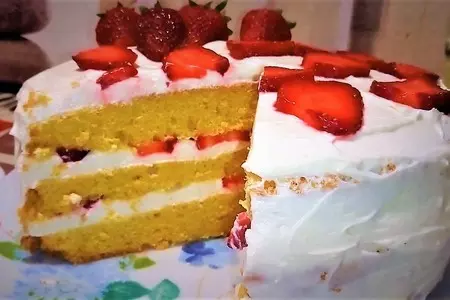 Торт клубничный с творожно - масляным кремом.: шаг 3