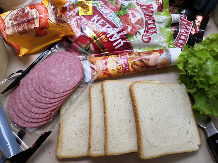 Сендвич с острым соусом. #махеевънаприроде: шаг 1