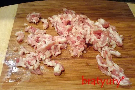 Картофель с беконом, жареный на трёх жирах: шаг 1