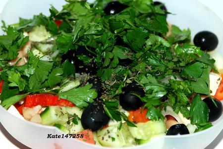Деревенский салат с фасолью по-гречески: шаг 5