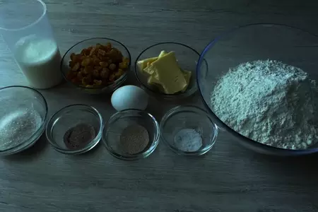 Воздушные булочки с карамельной корочкой: шаг 1