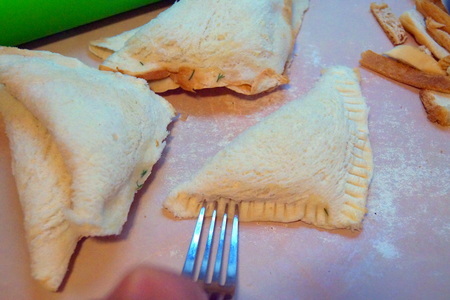Ленивые пирожки с сыром и зеленью (быстрые) #махеевънаприроде: шаг 6
