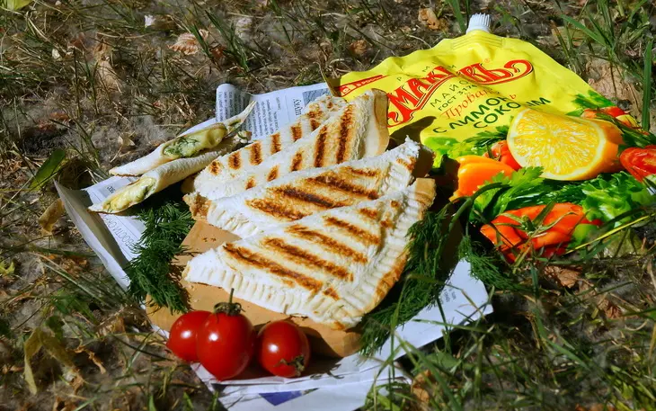 Ленивые пирожки с сыром и зеленью (быстрые) #махеевънаприроде: шаг 8