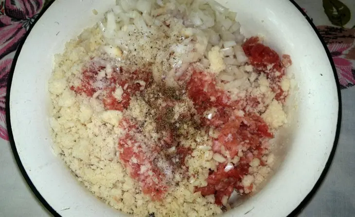 Мясные лепёшки на вафельных коржах #махеевнаприроде: шаг 1