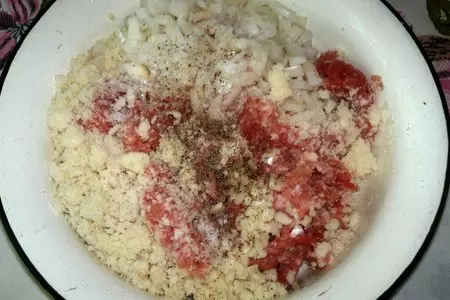 Мясные лепёшки на вафельных коржах #махеевнаприроде: шаг 1