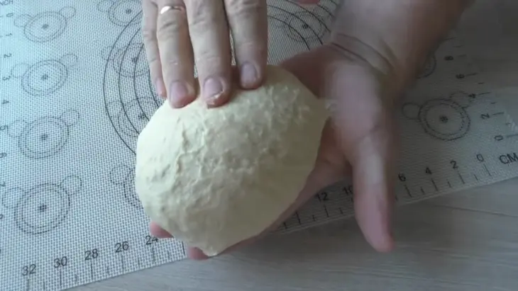 Булочки - пирожки в духовке: шаг 2