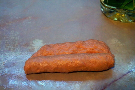Пикантные булочки для хот догов на томатном тесте и конечно же сами хот доги #махеевънаприроде: шаг 7