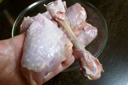 Куриные ножки запеченные с чесноком в соусе барбекю: шаг 1