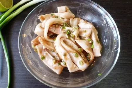 Мини-шашлычки из кальмаров с чесноком и лаймом #махеевънаприроде: шаг 5