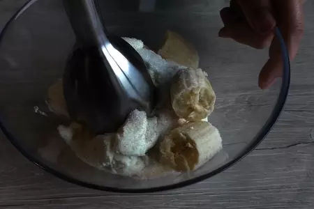 Завтрак из лаваша с творогом и вишней: шаг 2