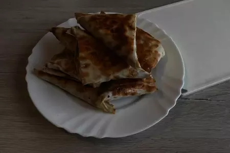 Завтрак из лаваша с творогом и вишней: шаг 5