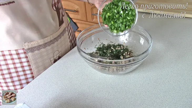 Рыбные котлеты из консервированной рыбы: шаг 3