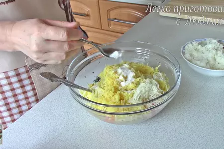 Рыбные котлеты из консервированной рыбы: шаг 5