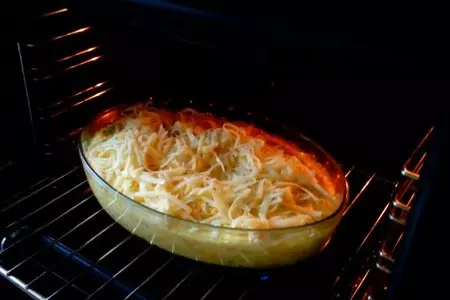 Творожная запеканка с кабачками и морковью: шаг 6