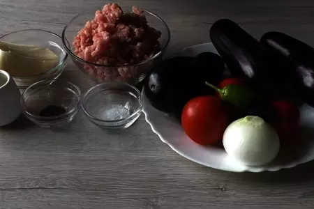 Баклажаны с фаршем по-новому: шаг 1