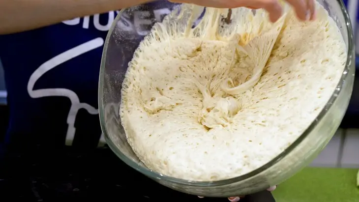 Домашние беляши с сочной начинкой из мяса: шаг 5