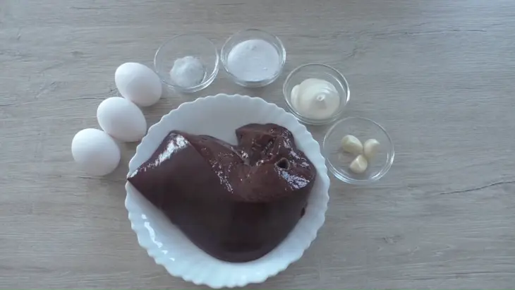 Закуска "печёночные ромашки": шаг 1