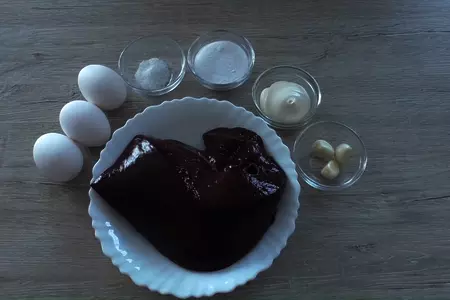 Закуска "печёночные ромашки": шаг 1